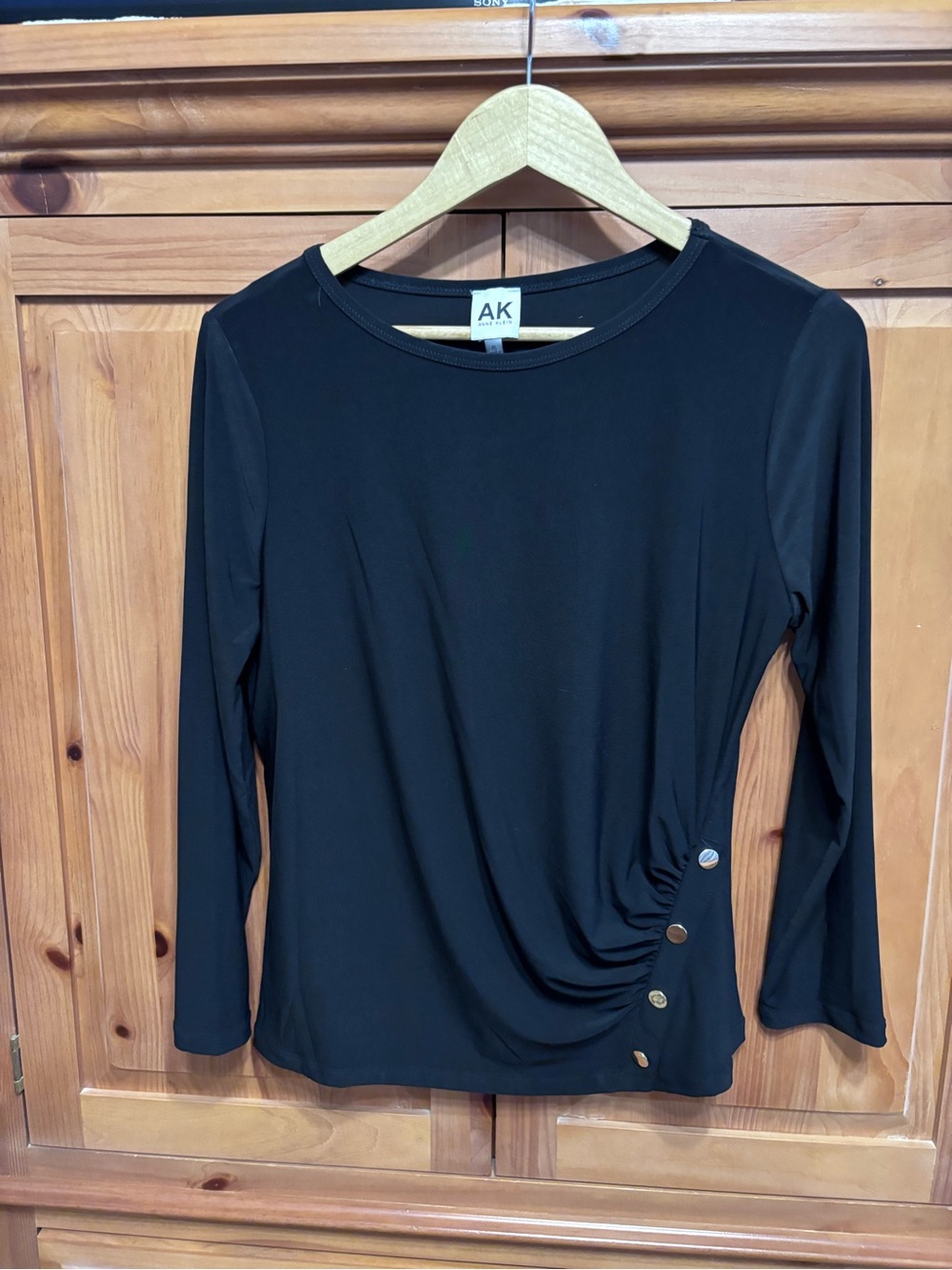 Anne Klein Black Long Sleeve Side-Ruching Top with Metallic Buttons